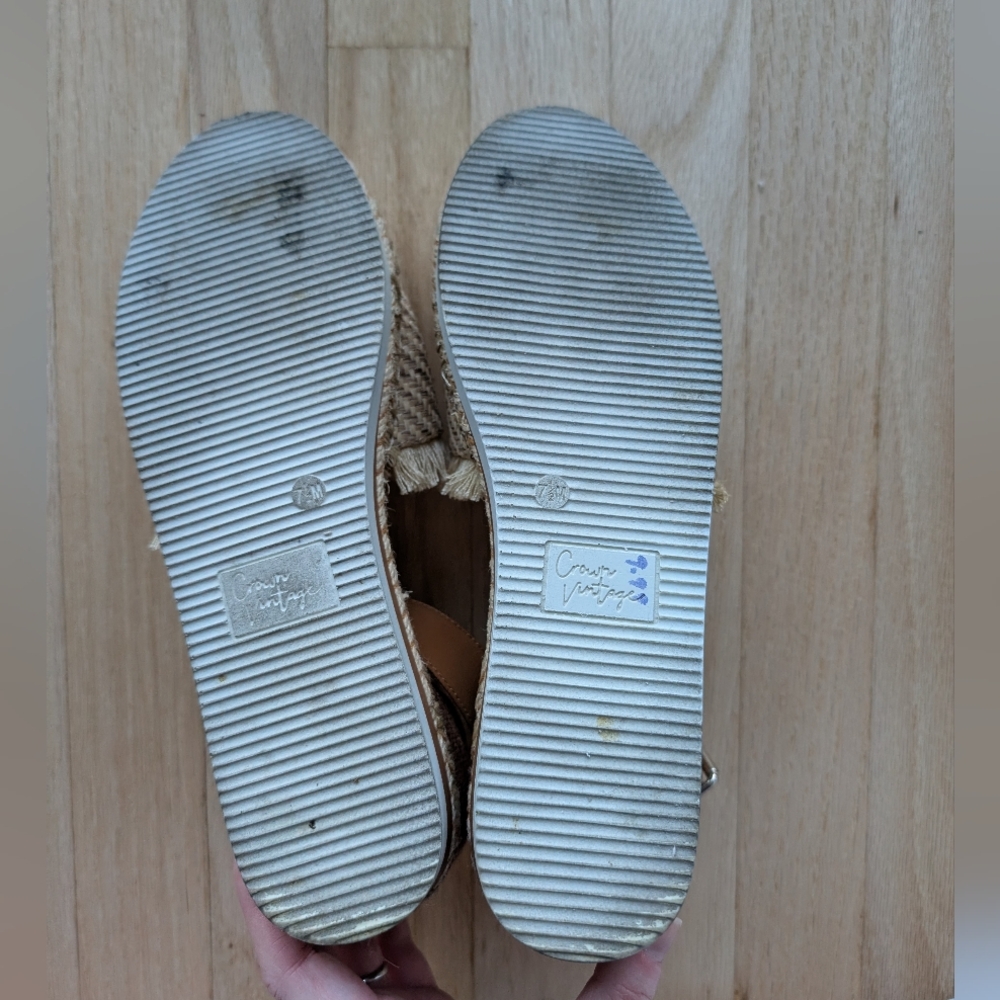 Crown Vintage Espadrilles with Jewels - Ankle Strap Sandals (Size 7.5) - Picture 5 of 8